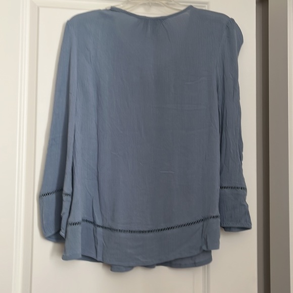 EUC-Indigo blue/gray size medium top with tassels - Picture 4 of 4